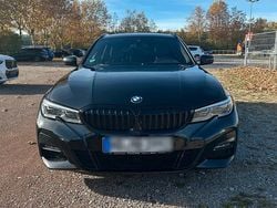Schwarz Gebraucht 2021 BMW 320 M Sport Kombi | 29.000 € (Superpreis)
