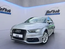 Silber Gebraucht 2015 Audi A3 Sportback e-tron Ambiente Limousine | 15.900 € (Fairer Preis)