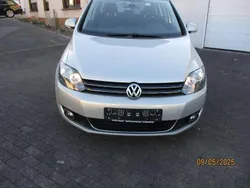 Silber Gebraucht 2009 VW Golf Plus Cross Highline Van / Kleinbus | 7.950 € (Teuer)