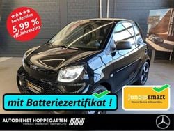 Schwarz Gebraucht 2023 Smart ForTwo Coupé Passion Exclusive Kleinwagen | 15.980 € (Fairer Preis)