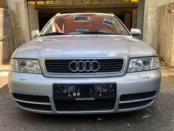 Grau Gebraucht 1997 Audi A4 Kombi | 1.500 €