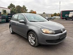 Grau Gebraucht 2009 VW Golf VI Limousine | 4.290 € (Fairer Preis)