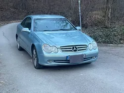 Blau Gebraucht 2002 Mercedes 240 Coupé | 2.550 €
