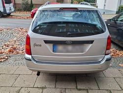 Grau Gebraucht 2004 Ford Focus Viva X Kombi | 1.500 € (Fairer Preis)