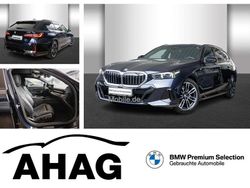Schwarz Gebraucht 2024 BMW 520 M Sport Kombi | 53.840 € (Fairer Preis)
