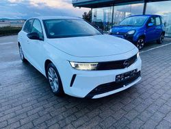 Weiß Gebraucht 2023 Opel Astra Business Edition Limousine | 16.900 € (Guter Preis)