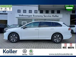 Weiß Gebraucht 2024 VW Golf VIII Goal Kombi | 26.770 €