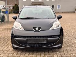 Schwarz Gebraucht 2008 Peugeot 107 Urban Move Kleinwagen | 2.650 € (Fairer Preis)