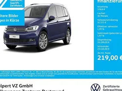 Atlantik blue metallic Gebraucht 2024 VW Touran Highline Van / Kleinbus | 34.578 € (Fairer Preis)