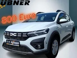 Weiß Gebraucht 2024 Dacia Sandero Expression Kleinwagen | 17.900 € (Guter Preis)