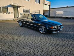 Schwarz Gebraucht 1995 BMW 730 Limousine | 7.000 €