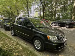 Gebraucht 2012 Lancia Voyager Platinum Van / Kleinbus | 11.790 € (Etwas zu teuer)