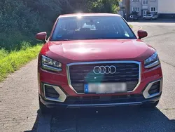 Rot Gebraucht 2019 Audi Q2 Design SUV | 17.900 € (Fairer Preis)