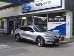 Iconicsilber metallic Gebraucht 2022 Ford Mustang Mach-E SUV | 36.450 € (Guter Preis)