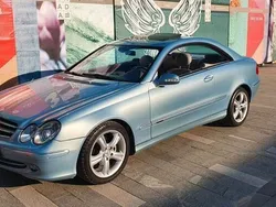 Blau Gebraucht 2003 Mercedes CLK200 | 7.600 €