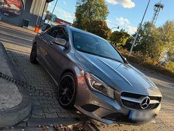 Silber Gebraucht 2015 Mercedes CLA220 Urban Limousine | 14.100 € (Guter Preis)