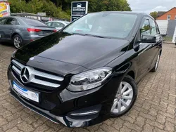 Schwarz Gebraucht 2016 Mercedes B180 Van / Kleinbus | 14.750 € (Guter Preis)
