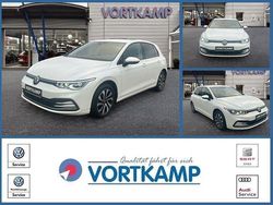 Oryxweiß perlmutteffekt (metallic) Gebraucht 2022 VW Golf VIII R Limousine | 22.480 € (Guter Preis)