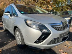 Silber Gebraucht 2012 Opel Zafira Tourer Edition Van / Kleinbus | 4.590 € (Superpreis)