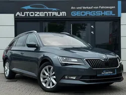 Grau Gebraucht 2016 Skoda Superb Style Kombi | 12.800 € (Fairer Preis)