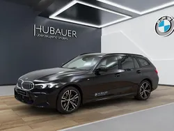 Saphirschwarz Gebraucht 2025 BMW 330e M Sport Kombi | 54.999 € (Etwas zu teuer)