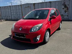Rot Gebraucht 2010 Renault Twingo Kleinwagen | 1.900 €