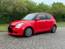 Rot Gebraucht 2007 Suzuki Swift Limousine | 900 € (Superpreis)