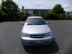 Grau Gebraucht 2007 Chevrolet Nubira Kombi | 2.100 € (Etwas zu teuer)