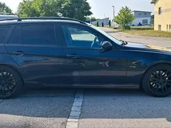 Blau Gebraucht 2006 BMW 330 Sport Line Kombi | 6.000 € (Fairer Preis)