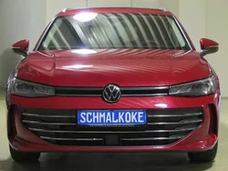 Chili red (metallic) Gebraucht 2024 VW Passat Business Kombi | 32.950 € (Guter Preis)
