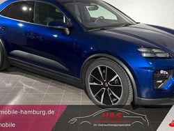 Enzianblau Gebraucht 2025 Porsche Macan 4 Electric SUV | 89.900 € (Etwas zu teuer)