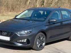 Dark knight Neu 2024 Hyundai i30 Trend Limousine | 24.990 € (Guter Preis)