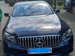 Blau Gebraucht 2018 Mercedes E350 Exclusive Limousine | 38.500 €