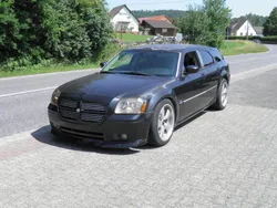 Schwarz Gebraucht 2005 Dodge Magnum Kombi | 6.800 €