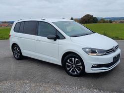 Weiß Gebraucht 2019 VW Touran Join Van / Kleinbus | 21.000 € (Guter Preis)