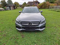 Grau Gebraucht 2017 Mercedes C200 Kombi | 16.700 € (Etwas zu teuer)