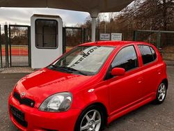 Rot Gebraucht 2002 Toyota Yaris Kleinwagen | 1.900 € (Guter Preis)