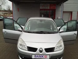 Grau Gebraucht 2006 Renault Scénic II Exception Van / Kleinbus | 2.690 € (Fairer Preis)