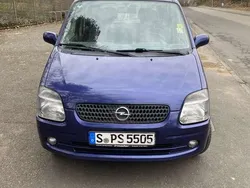 Blau Gebraucht 2001 Opel Agila Comfort Kleinwagen | 1.950 € (Teuer)