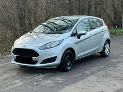 Silber Gebraucht 2016 Ford Fiesta Trend Kleinwagen | 5.290 € (Superpreis)