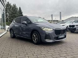 Sparklingkupfergrau Gebraucht 2025 BMW 223 M Sport Van / Kleinbus | 37.500 €