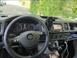 Blau Gebraucht 2016 VW T6 Van | 23.399 € (Guter Preis)