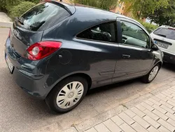 Blau Gebraucht 2007 Opel Corsa Kleinwagen | 2.700 €