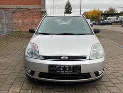 Silber Gebraucht 2002 Ford Fiesta Ghia Kleinwagen | 1.250 € (Fairer Preis)