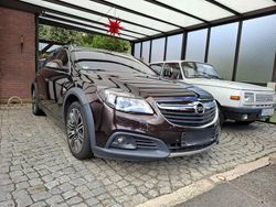 Braun Gebraucht 2014 Opel Insignia Country Tourer Kombi | 6.900 € (Teuer)