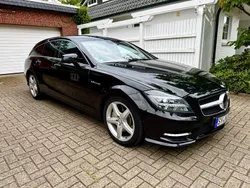 Schwarz Gebraucht 2012 Mercedes CLS500 Shooting Brake Kombi | 22.500 €