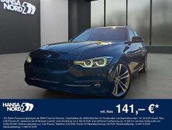 Schwarz / saphirschwarz (metallic) Gebraucht 2018 BMW 330 Sport Line Kombi | 17.222 € (Fairer Preis)