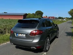 Grau Gebraucht 2011 Porsche Cayenne SUV | 18.800 € (Fairer Preis)