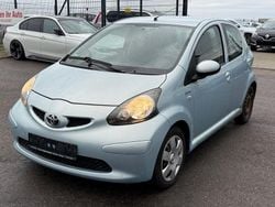 Blau Gebraucht 2005 Toyota Aygo City Kleinwagen | 1.650 € (Fairer Preis)