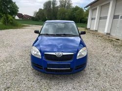Blau Gebraucht 2009 Skoda Fabia Classic Kleinwagen | 750 € (Superpreis)
